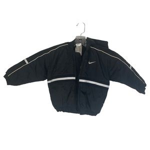 Vintage Nike Jacket with hood (Missing zipper) Black and White. Size: 3T